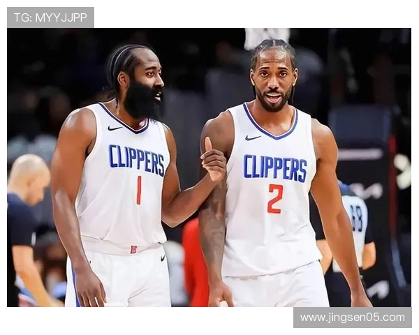 泪目瞬间哈登保罗同框训练快船首发阵容初现比尔获特别关注